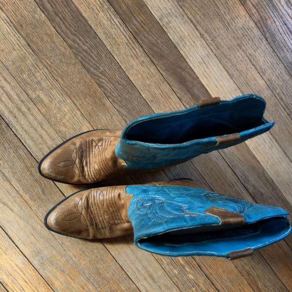 Coconuts by Matisse Blue and Brown cowboy western Boots - Picture 4 of 7